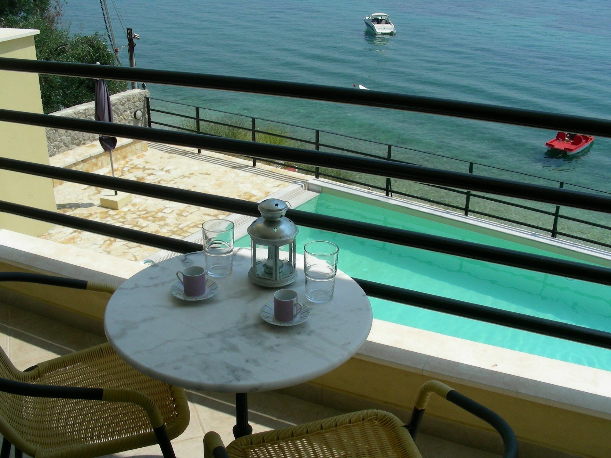 Glyfa Beach Villas Barbati Exterior photo